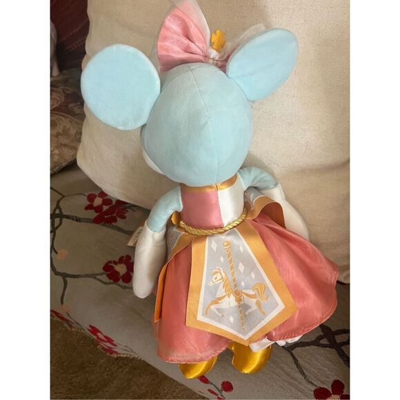 NWT DISNEY Minnie Mouse Main Attraction Grand Carousel 17” - Picture 7 of 11